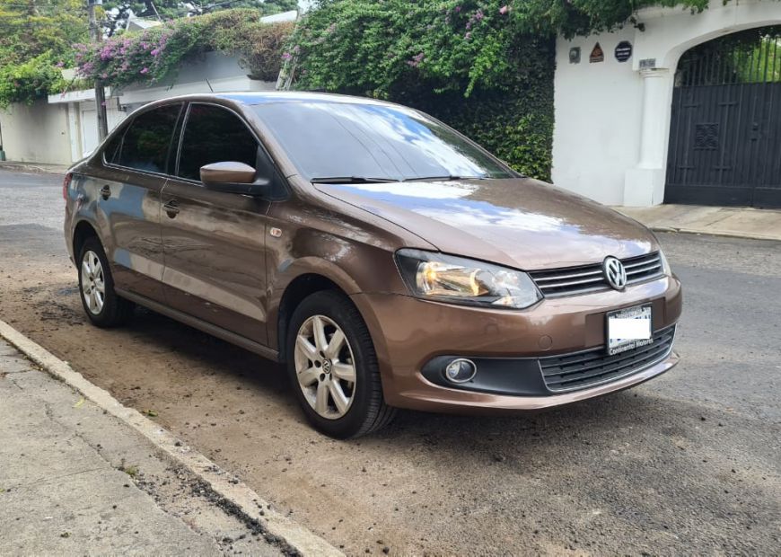 Volkswagen polo sedan 2016