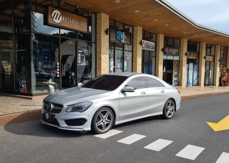 MERCEDES-BENZ CLA (2015)