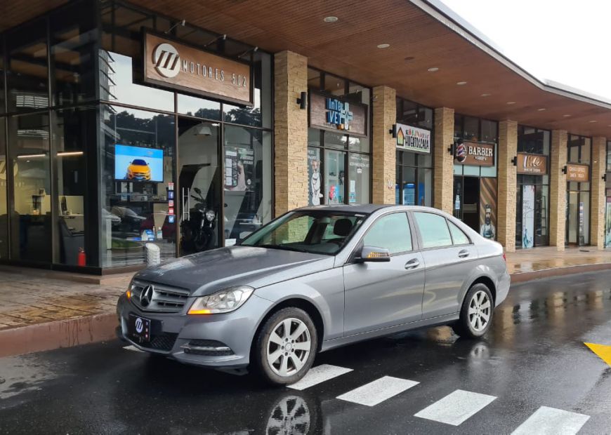 MERCEDES-BENZ C (2013)