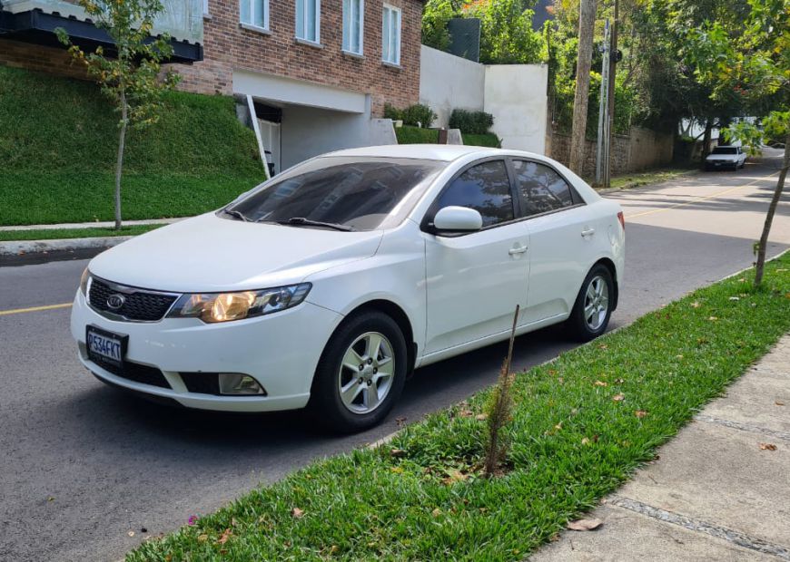 Kia cerato lx