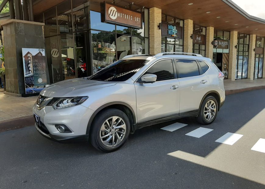 NISSAN X-TRAIL (2017)