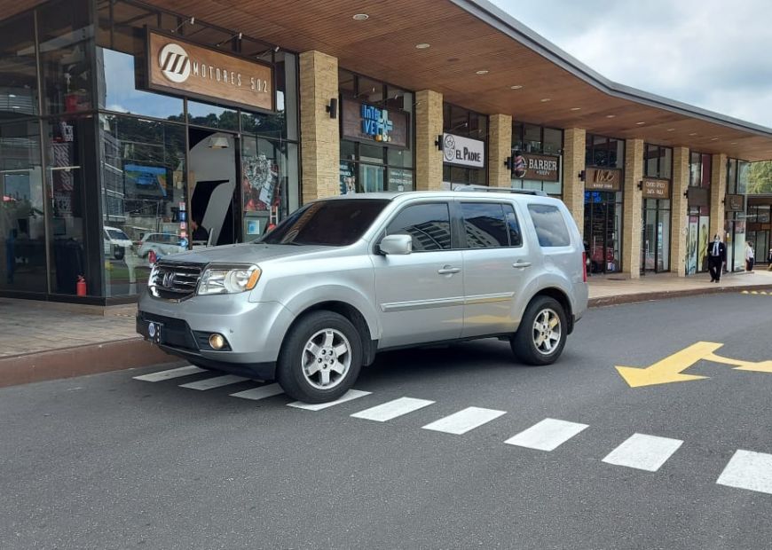 HONDA PILOT (2015)