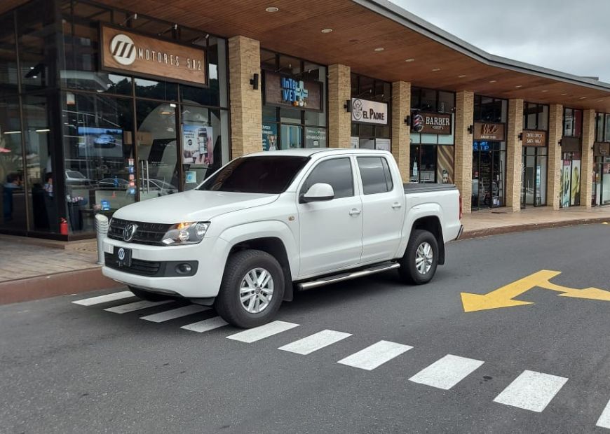 VOLKSWAGEN AMAROK (2017)