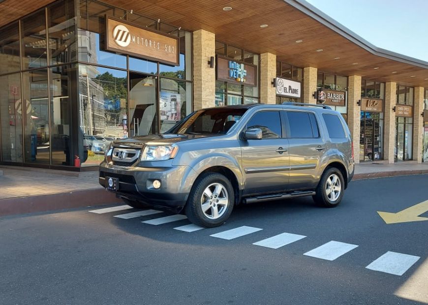 HONDA PILOT (2010)