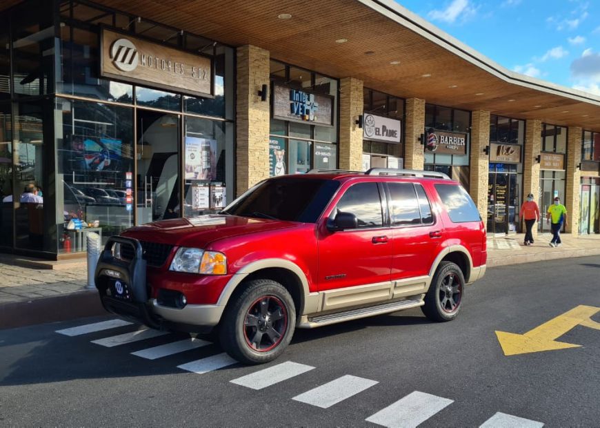 FORD EXPLORER (2005)