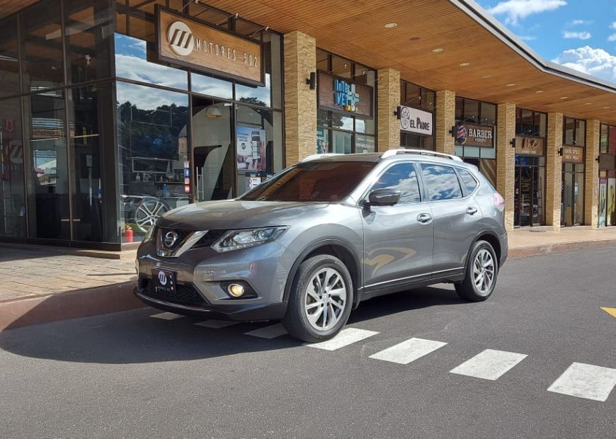 NISSAN X-TRAIL (2017)