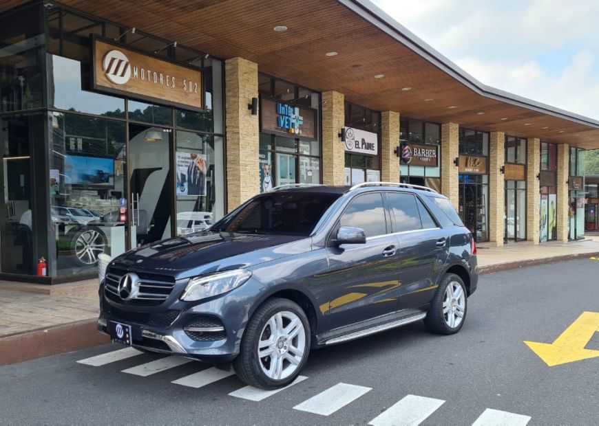 MERCEDES-BENZ GLE (2016)
