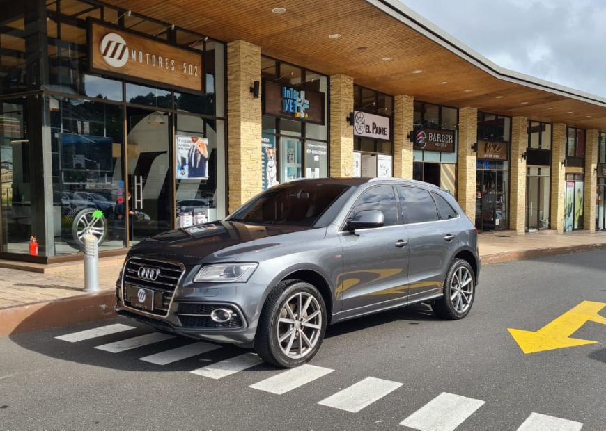 AUDI Q5 (2017)