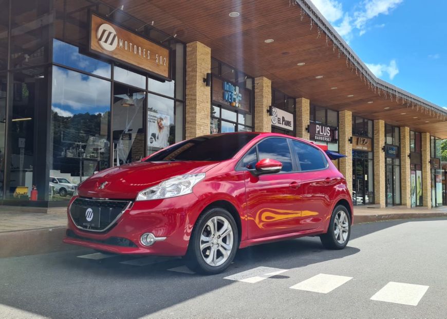 PEUGEOT 208 (2015)