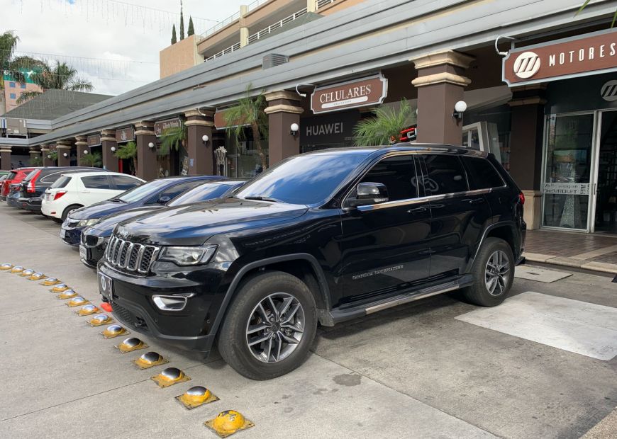 JEEP GRAND CHEROKEE (2020)