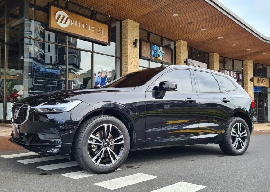 VOLVO XC60 (2020)
