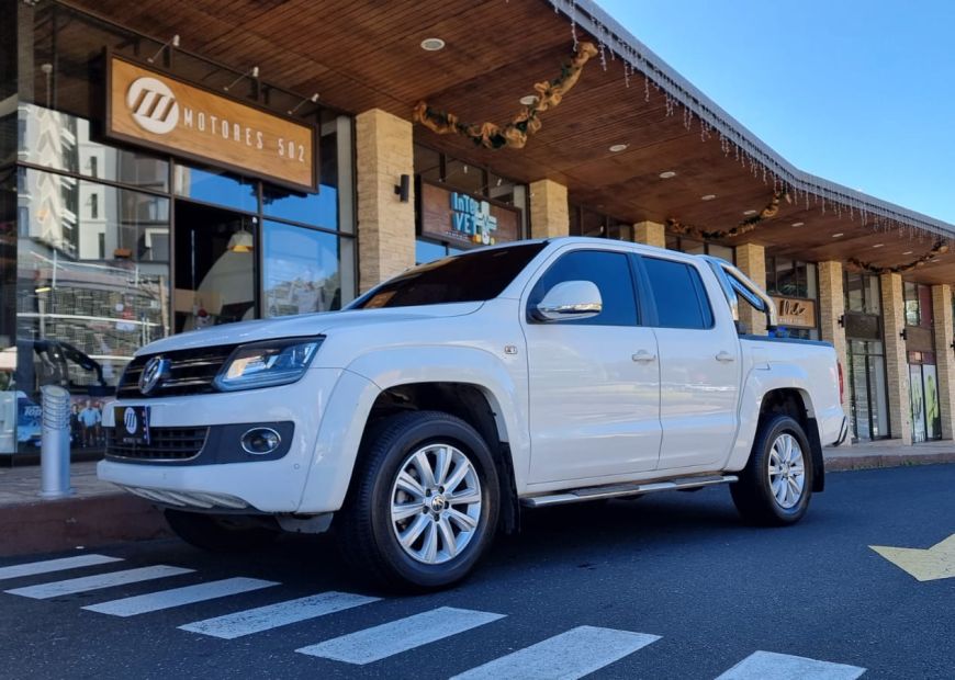 VOLKSWAGEN AMAROK (2017)