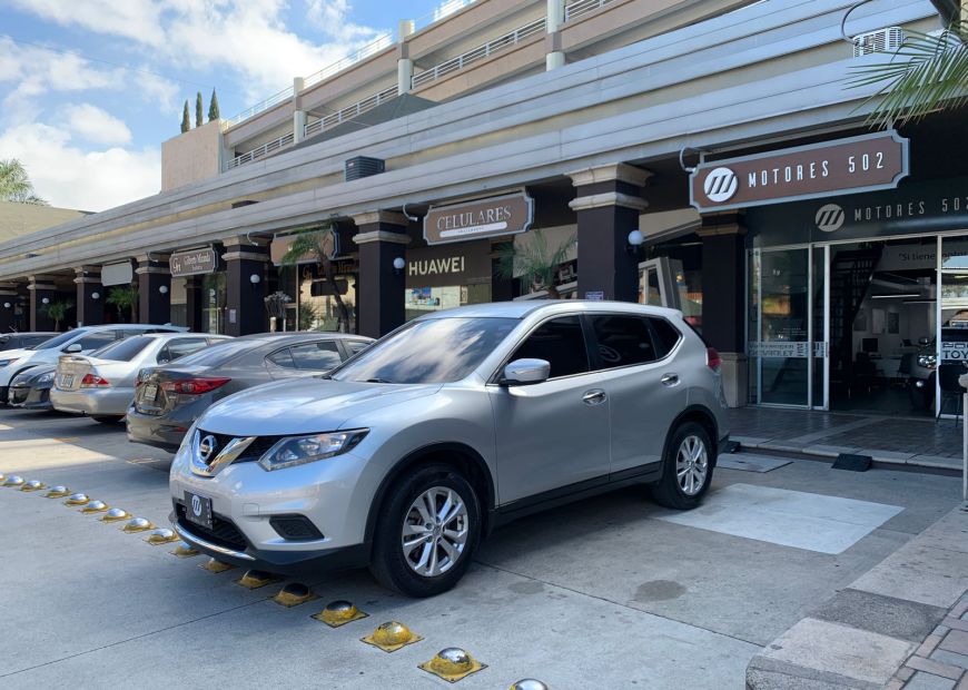NISSAN X-TRAIL (2017)