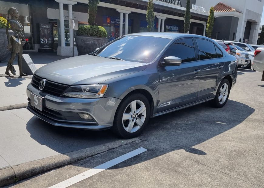 VOLKSWAGEN JETTA (2017)