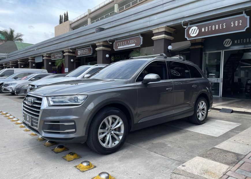 AUDI Q7 (2016)