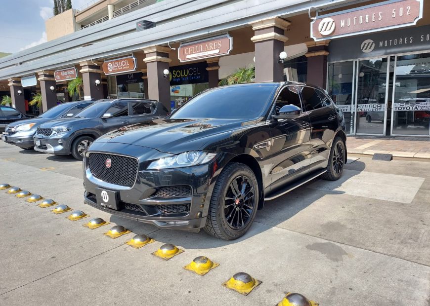 JAGUAR F-PACE (2018)