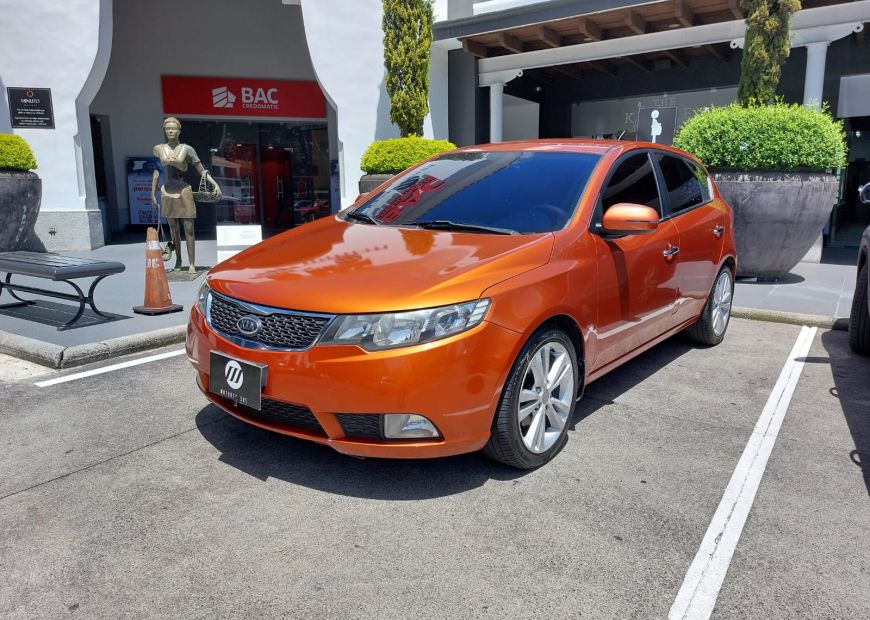 KIA CERATO (2012)