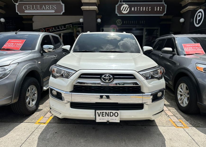 TOYOTA 4RUNNER (2020)