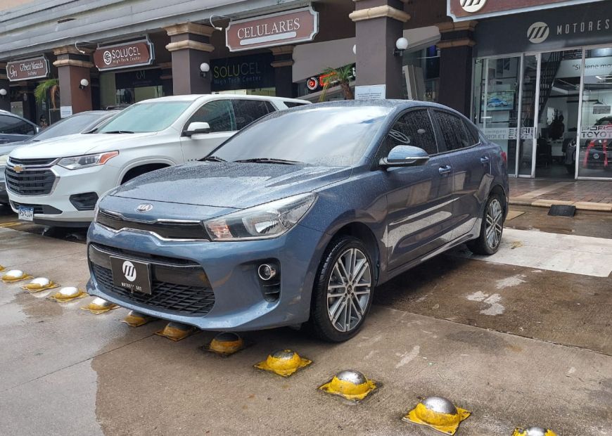 KIA RIO (2018)