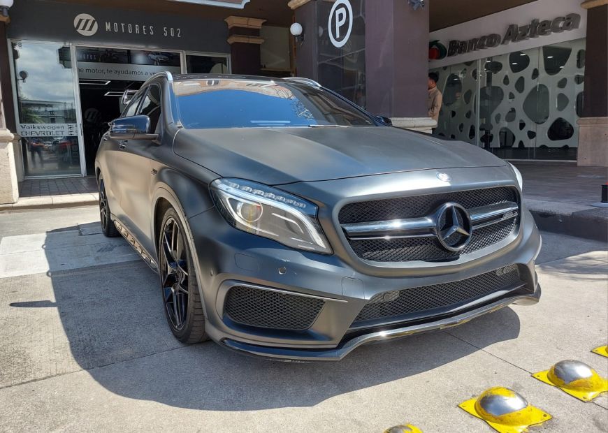 MERCEDES-BENZ GLA (2016)