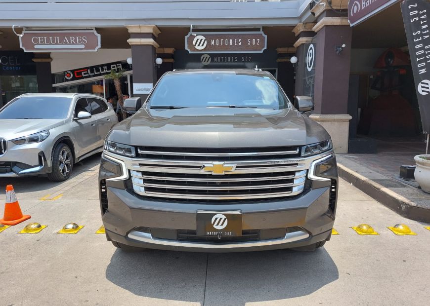 CHEVROLET SUBURBAN (2021)