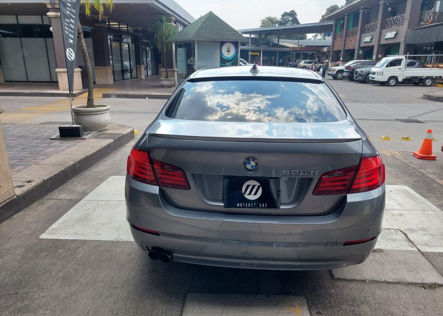 BMW 5 (2012)
