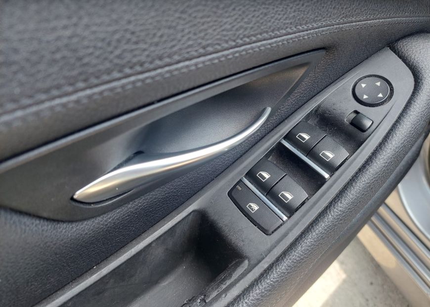BMW 5 (2012)