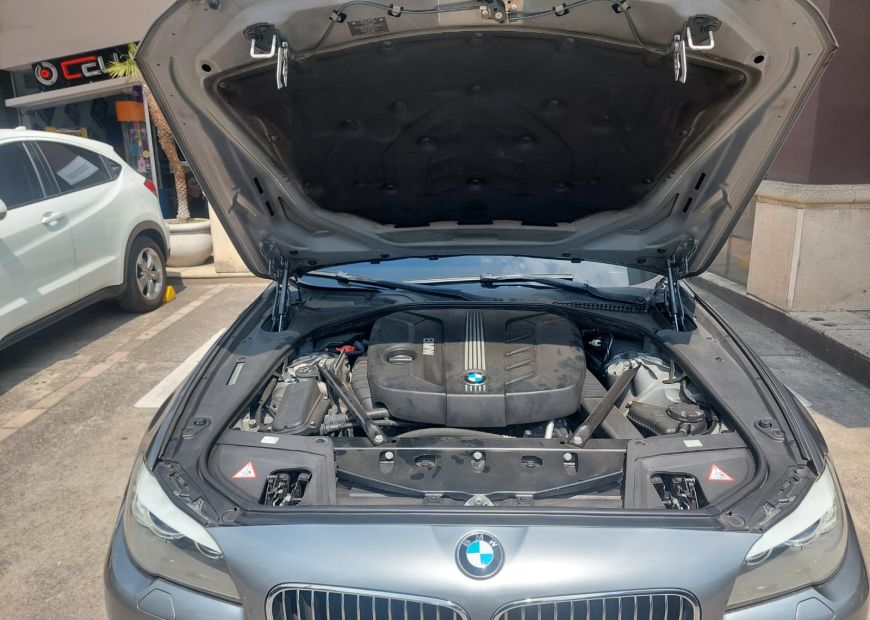 BMW 5 (2012)
