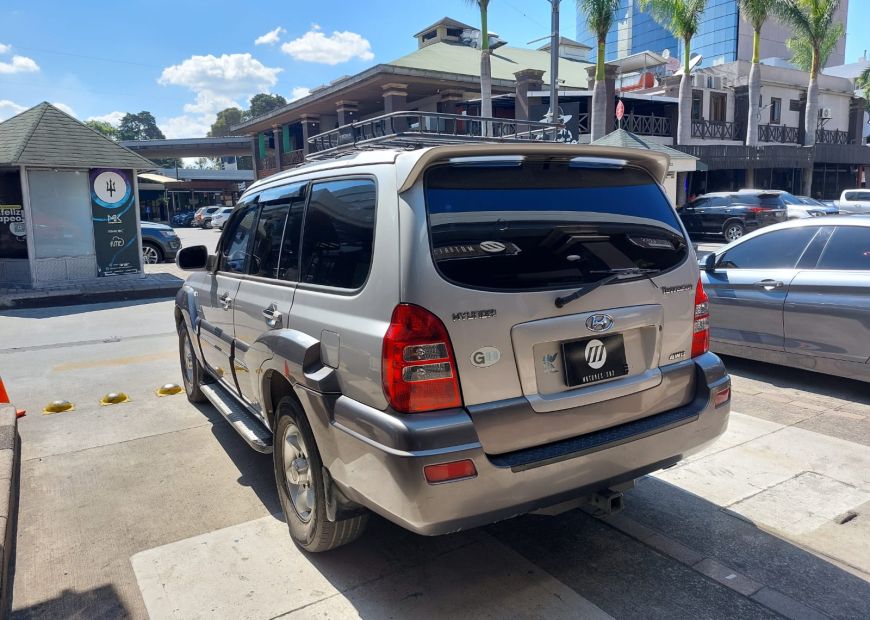 HYUNDAI TERRACAN (2005)