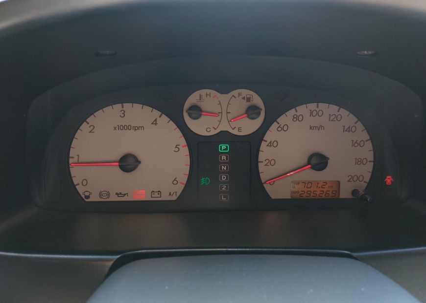HYUNDAI TERRACAN (2005)