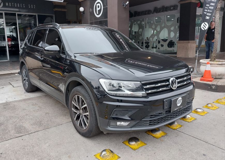 VOLKSWAGEN TIGUAN (2021)