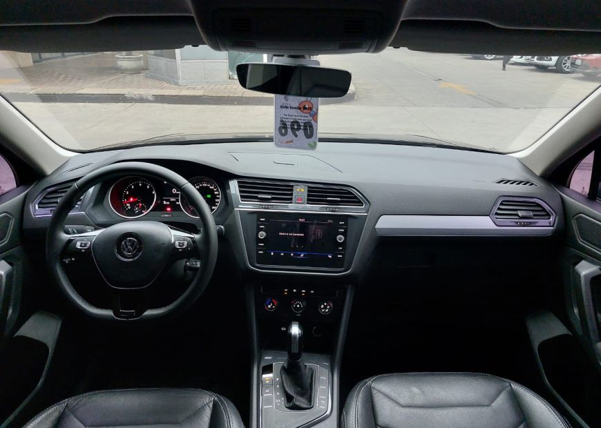 VOLKSWAGEN TIGUAN (2021)