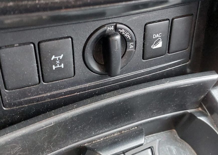 TOYOTA LAND CRUISER PRADO (2017)