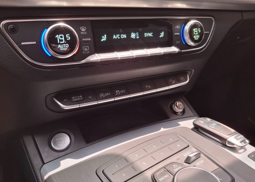 AUDI Q5 (2018)