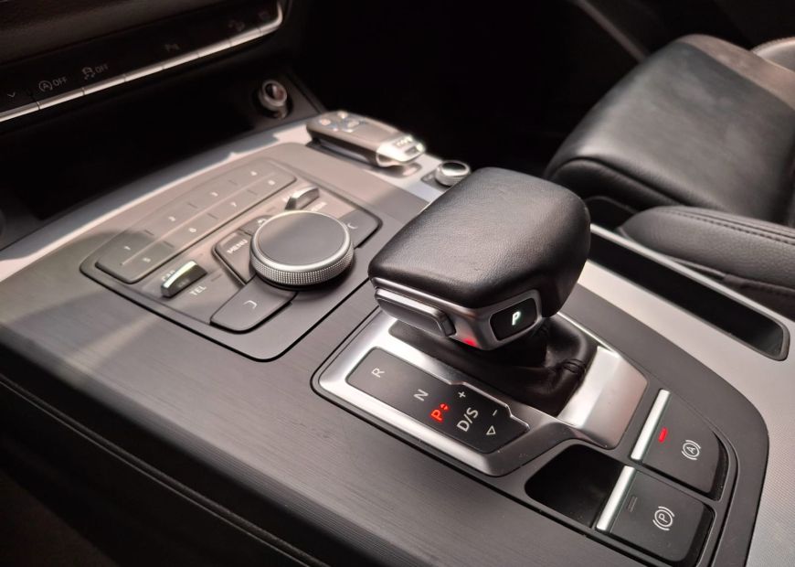 AUDI Q5 (2018)