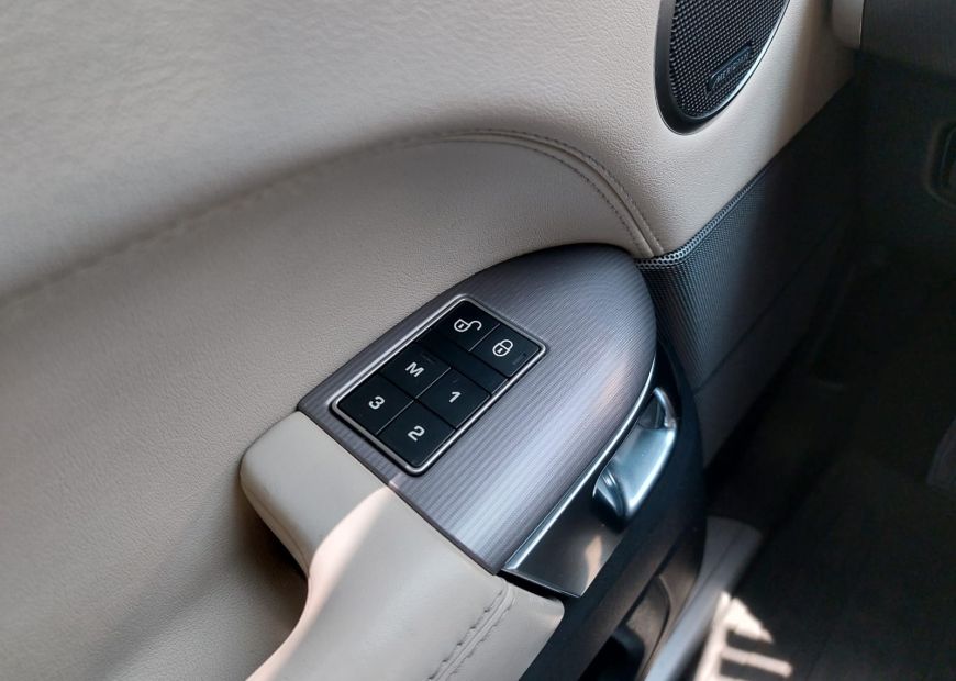 LAND ROVER R. R. SPORT (2017)