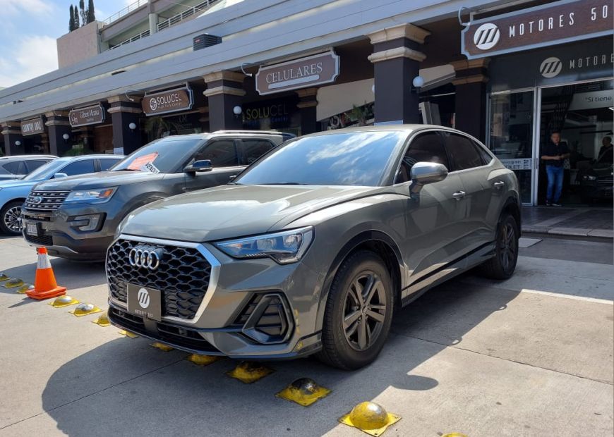 AUDI Q3 (2021)