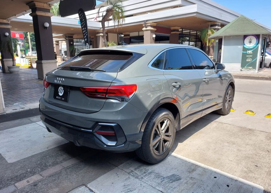 AUDI Q3 (2021)