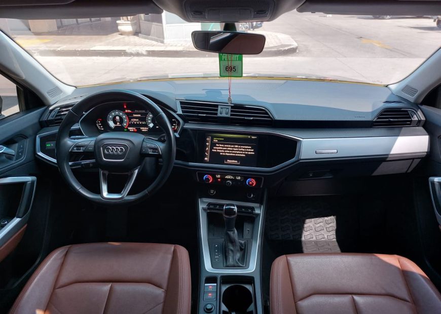 AUDI Q3 (2021)