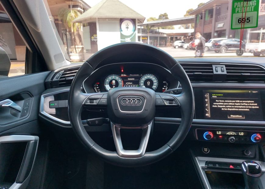 AUDI Q3 (2021)