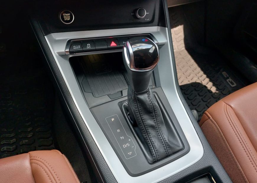 AUDI Q3 (2021)