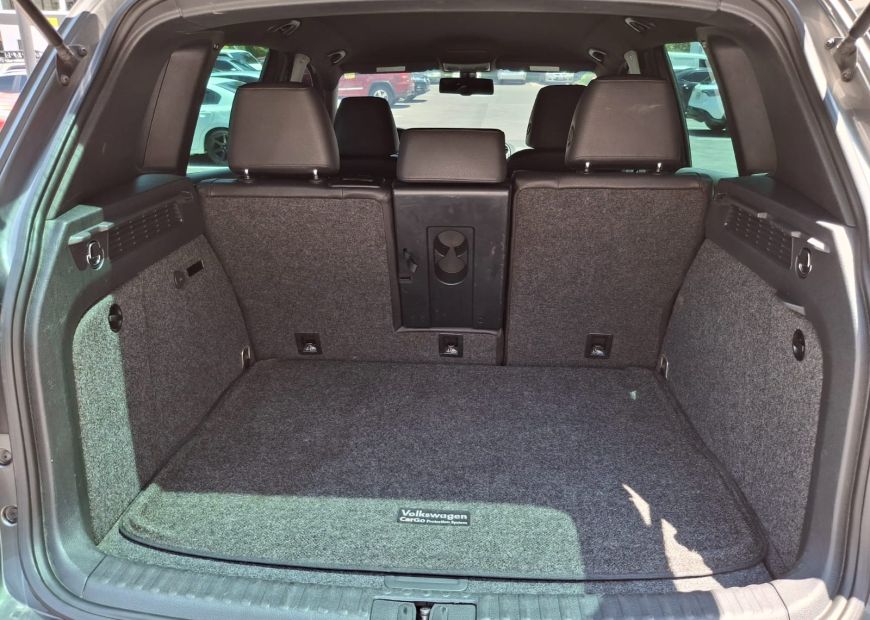 VOLKSWAGEN TIGUAN (2016)