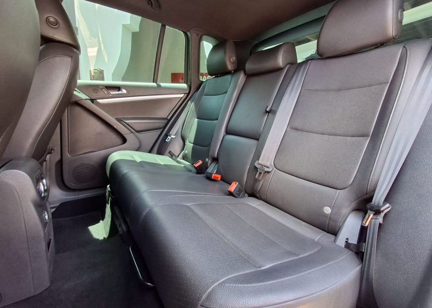 VOLKSWAGEN TIGUAN (2016)