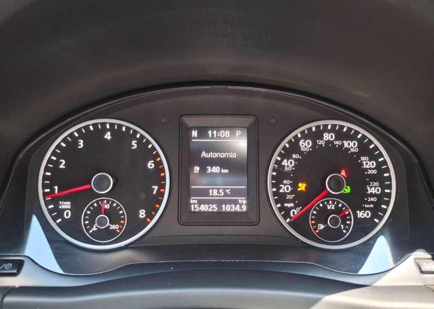 VOLKSWAGEN TIGUAN (2016)