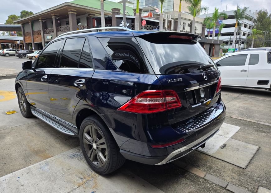 MERCEDES-BENZ ML (2014)