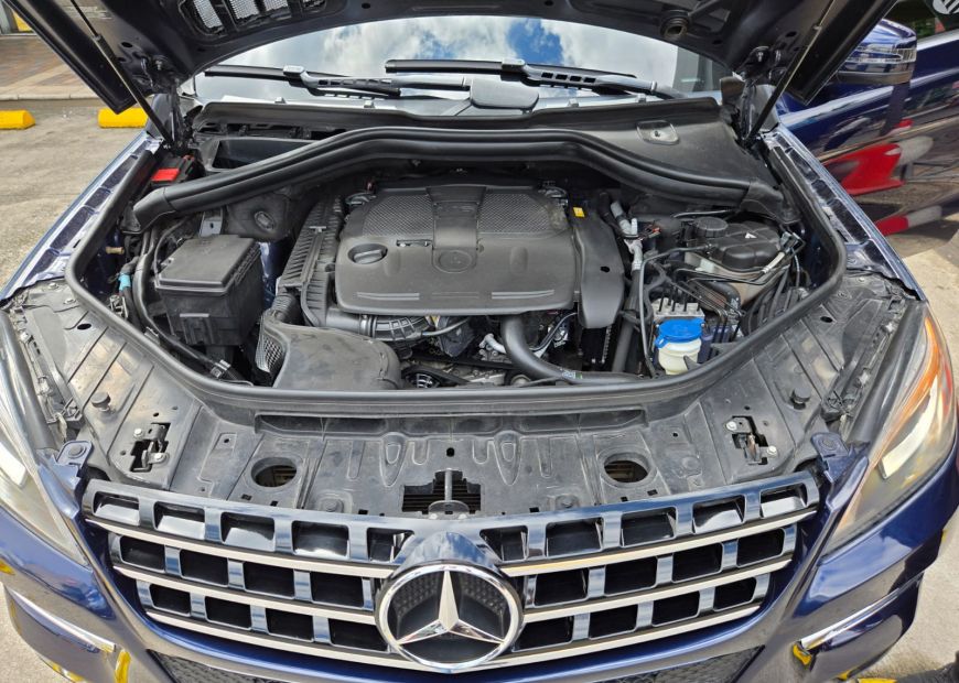 MERCEDES-BENZ ML (2014)