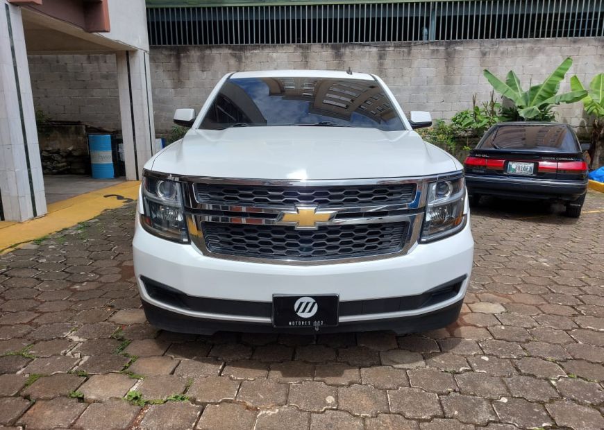 CHEVROLET SUBURBAN (2015)