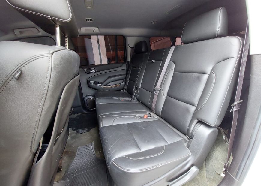 CHEVROLET SUBURBAN (2015)