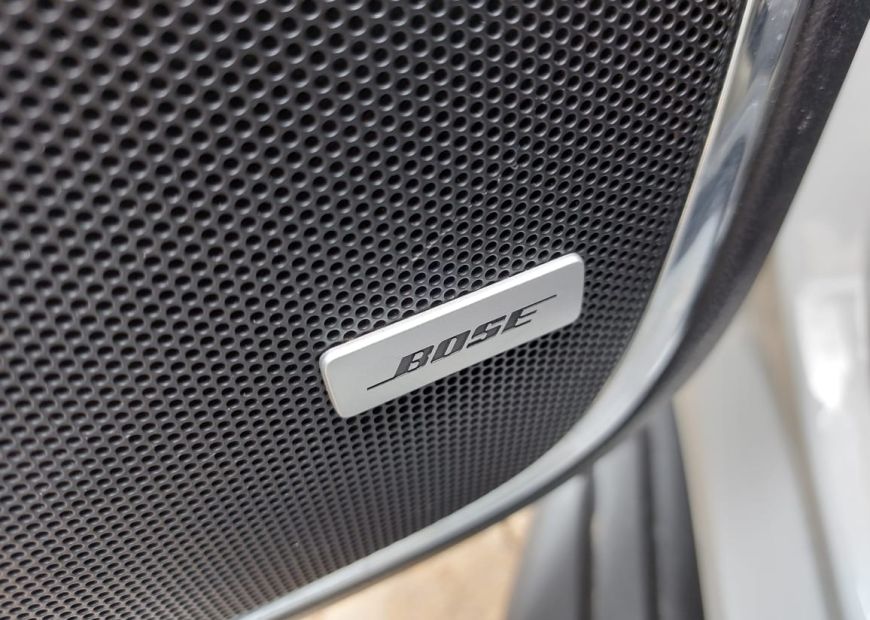 CHEVROLET SUBURBAN (2015)