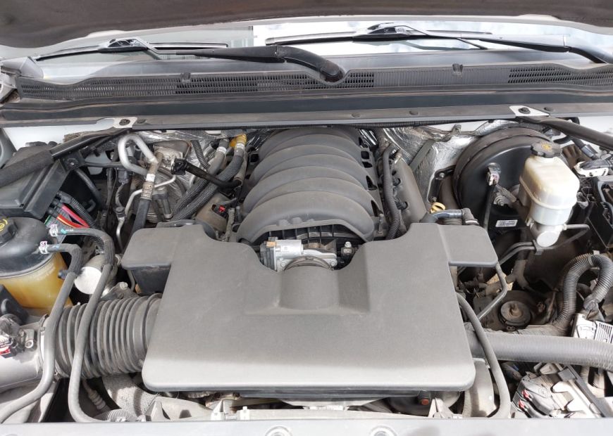 CHEVROLET SUBURBAN (2015)